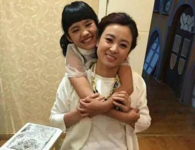 《变形计》最幸运农村女孩,放假被豪妈接走,今美似“小杨丞琳”