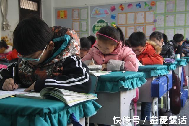 老师|阅卷老师不喜欢的4种字体,是你家孩子吗?考试时千万不能这样写