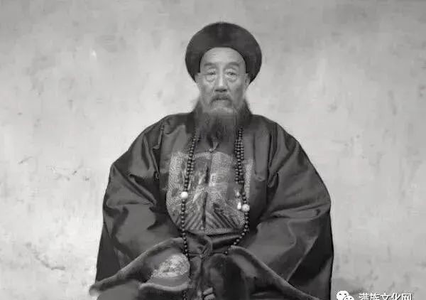 满洲|一个的满洲贵族家庭的二格格故事