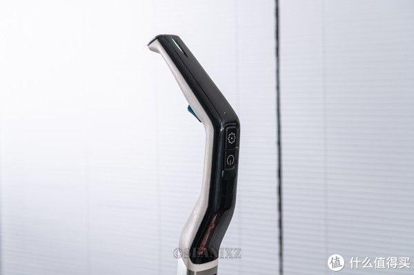 开放式厨房重油污地面终结者：必胜洗地机四代X7