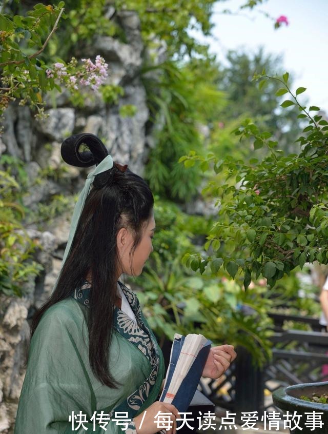 暴发户的古言村民一家成了太子的外家,暴发户进京《长命女》!