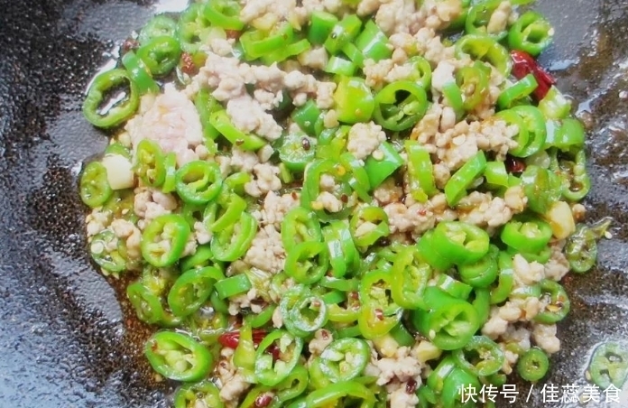 发现|天然的“血管清洁剂”发现了,每天炒一盘,软化血管,血管不堵了