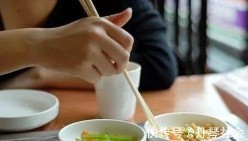 胃脏|想要长寿,谨记不睡三觉,做好三慢,少碰三事,你会更健康