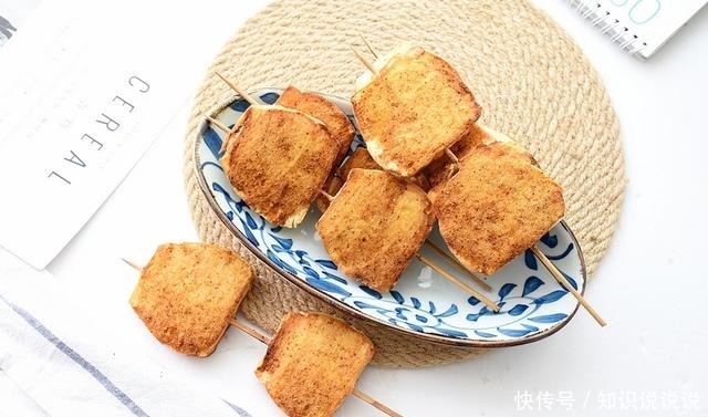  比炸馒头片还好吃的烤馍片，让你足不出户尝到烧烤摊的味道，香