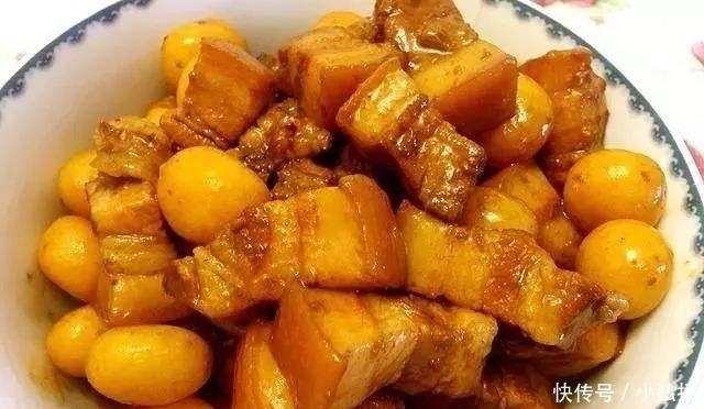 吃起来|教你土豆烧肉的家常做法,简单方便,又解馋,孩子隔三差五吵着要