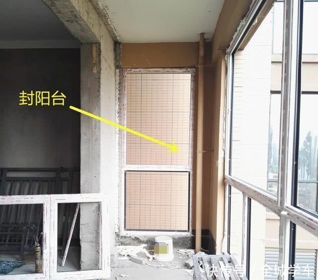 玻璃|封阳台选双层玻璃好还是钢化玻璃好可别选错了,入住后想拆都难!