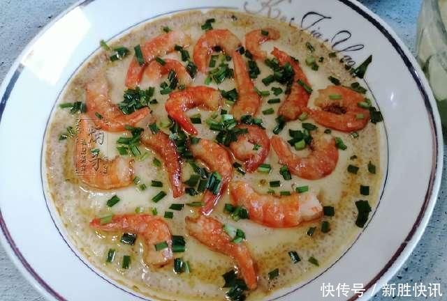 晚餐|母女仨的晚餐,瞬间在朋友圈沸腾了网友怪不得孩子个高还不胖