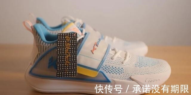 实战 三百块入手国产好鞋!设计大升级 配置不逊色千元旗舰款!