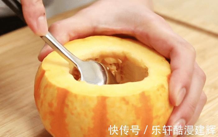 南瓜糯米饼|好吃又好看的南瓜肉末盅，营养丰富，美味又解馋，家人都喜欢