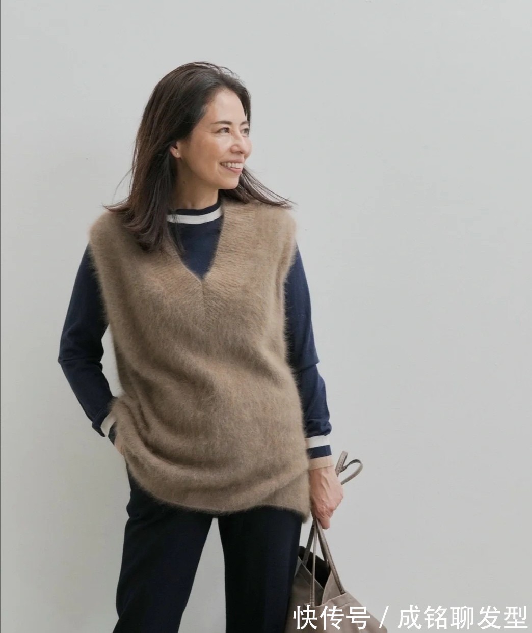 气质 这才是最适合五六十岁女性的穿搭!真实自然不扮嫩,显气质又减龄