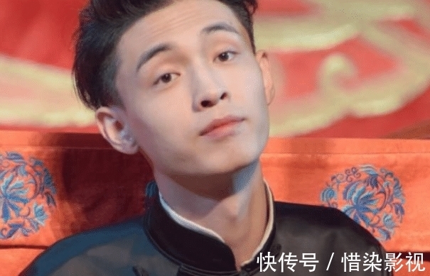 秦霄贤成《热气腾腾欢笑吧》常驻嘉宾，首部电影《扬名立万》将映