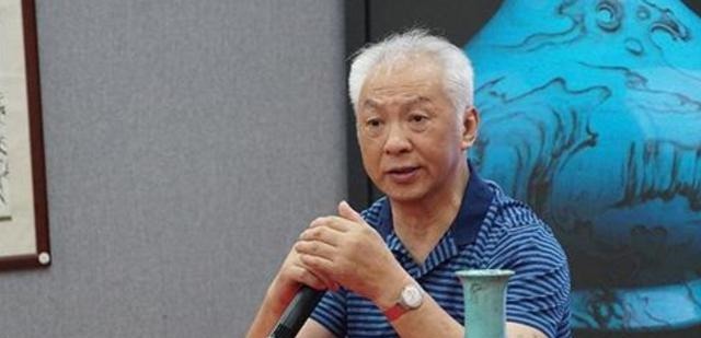 上当受骗|小伙带“破纸”参加鉴宝,说是父亲花8万买的,专家看后脸色一变