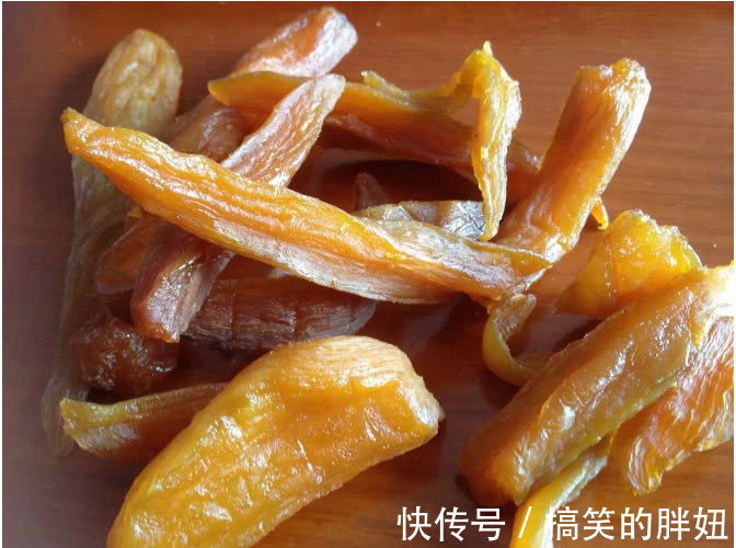 零食|3种零食再贵也要买给孩子吃,孩子吃了聪明,还长高个儿!