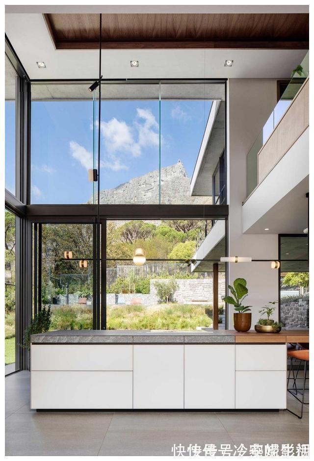 魔鬼峰|看了她家的超大院子,我的152㎡套房“不香了”,大家看看什么水平