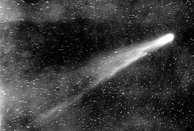 一氧化碳 如果你想知道彗星是什么,那你得要花时间来了解下彗星的结构了