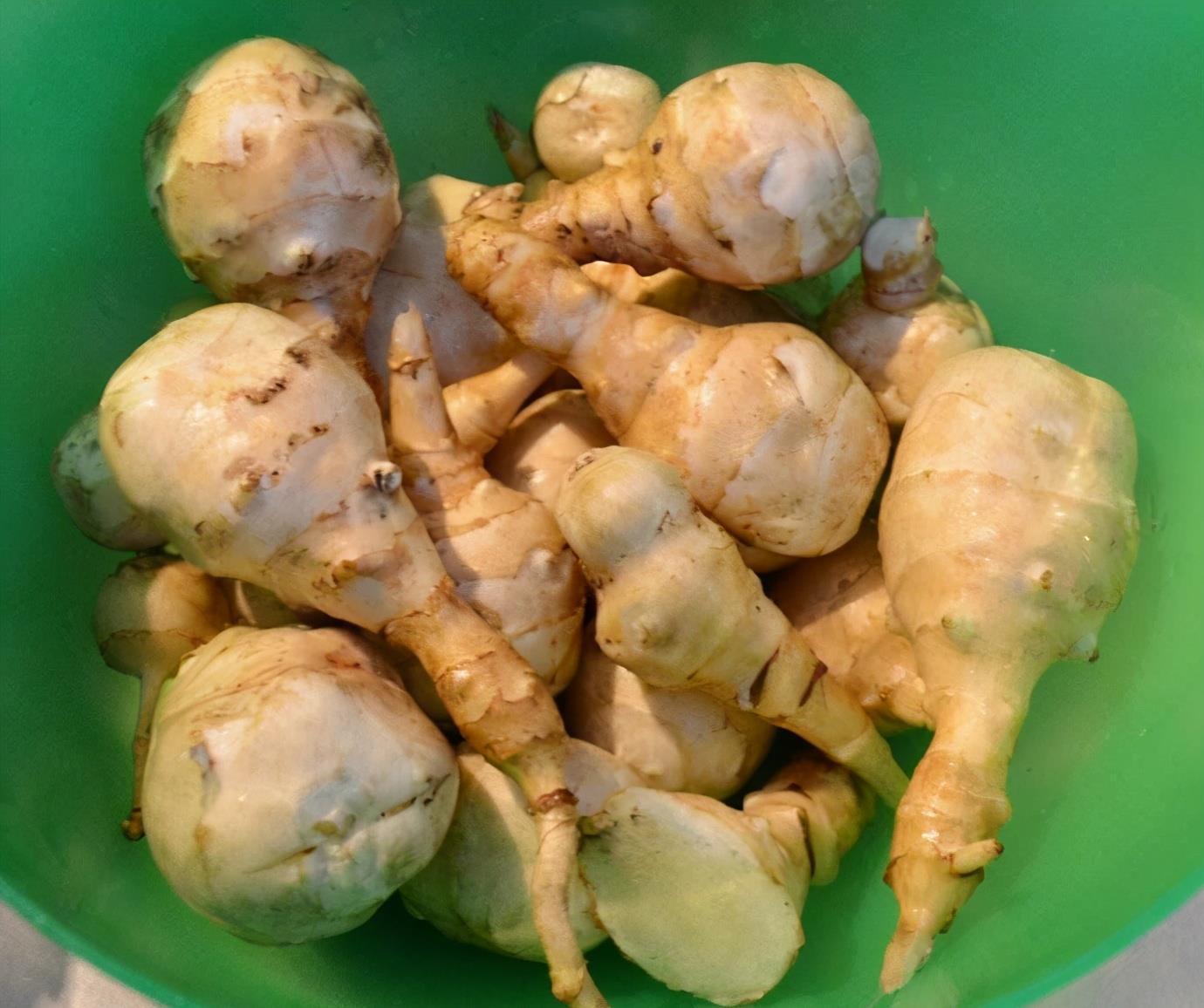  樱桃|人到中年推荐常吃3种食物，补充营养，滋养肌肤，排毒抗衰老