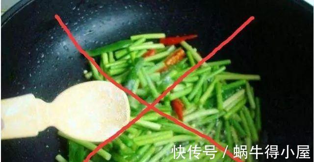 美味|无论炒什么青菜，只要在下油锅前，加上这一步，出锅后鲜亮又美味