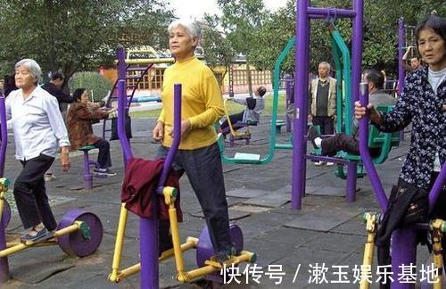 年龄段|人体衰老最快的是这3个“年龄段”，想要老得慢一点，多下功夫