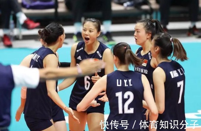 万梓玥|女排14人名单大公布!张常宁龚翔宇意外落选,新版袁心玥寄予厚望