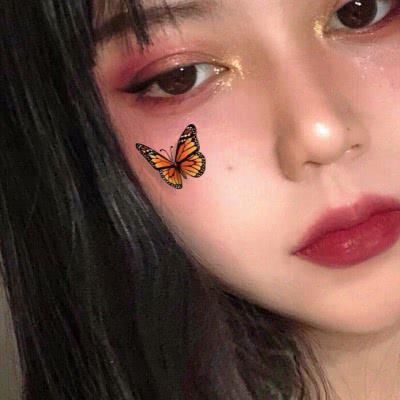 女孩子坚持“3好习惯”,眼睛会越变越好看,轻松成为“电眼美女”