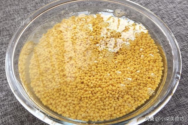 绿豆泥|在家自制绿豆小饼,学会不用买,清凉解暑易消化,老人孩子都喜欢