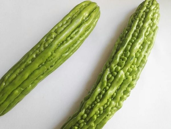 买苦瓜，苦不苦全看“这里”，菜农教您一招，别再买错了