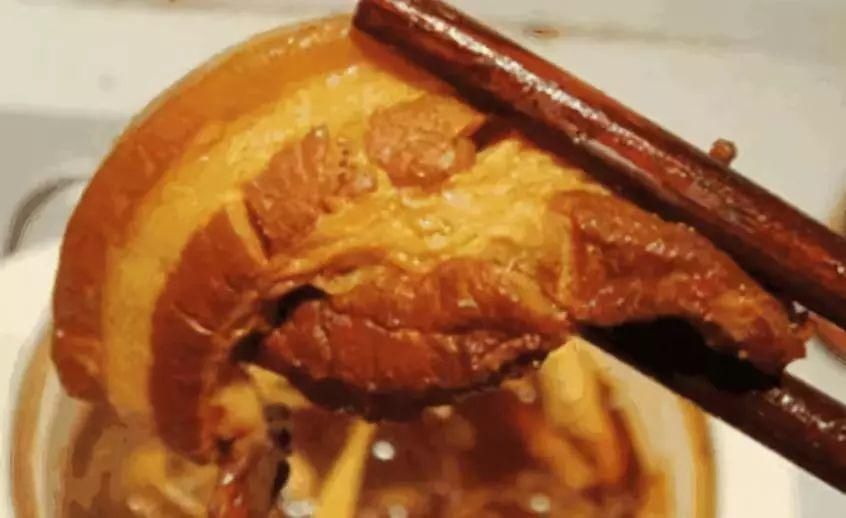 红烧|五花肉别再红烧了,教你个特色吃法,一顿三斤不够吃