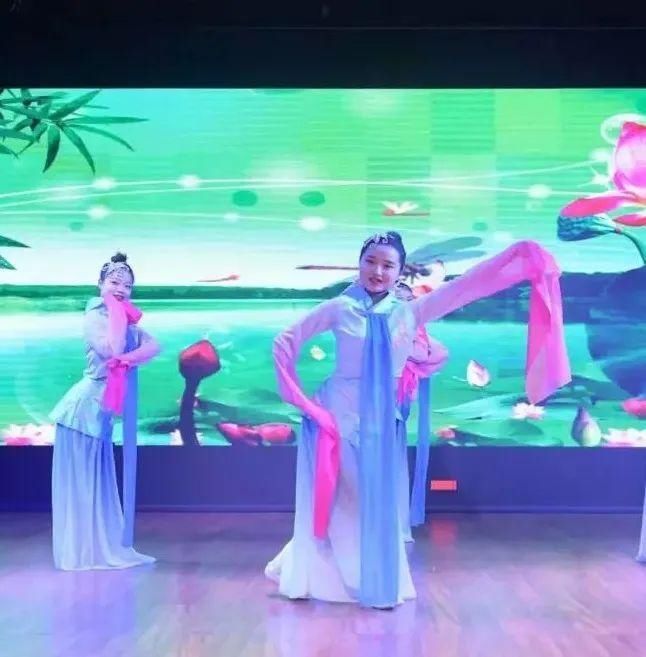 青听南岸的声音|全民阅读 | qt:badformat,art_src_1,nbbdpp_-10000,nbbscoreee_-10000,nbbstratest_nh2_1