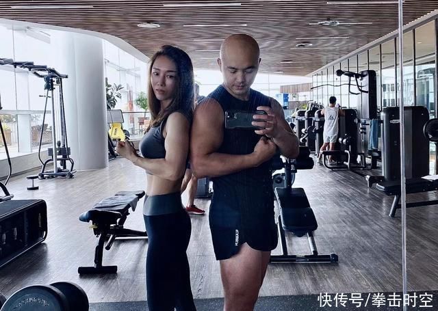 近照|武僧一龙首次曝光姐姐近照!姐姐颜值不低，身材如少女，还有肌肉