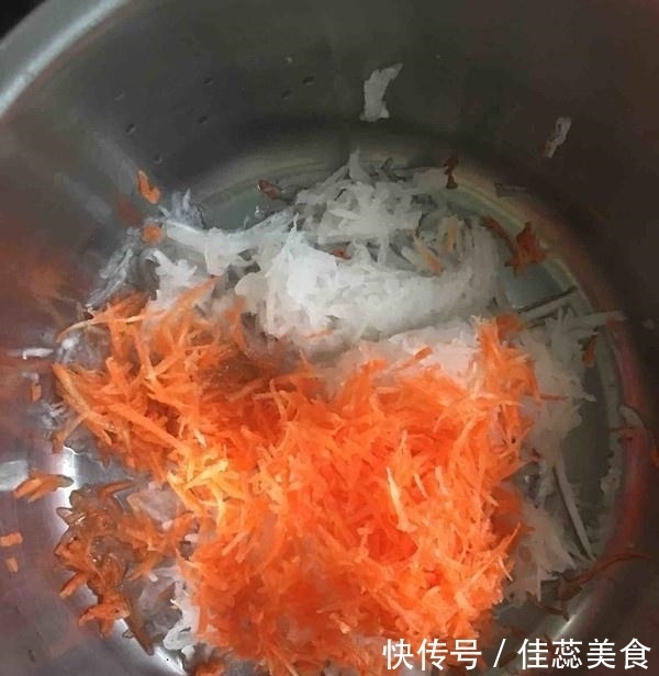 萝卜丝|夏季别嫌它“贵”，咬一口都是钙，孩子常吃长高个，身体更棒！