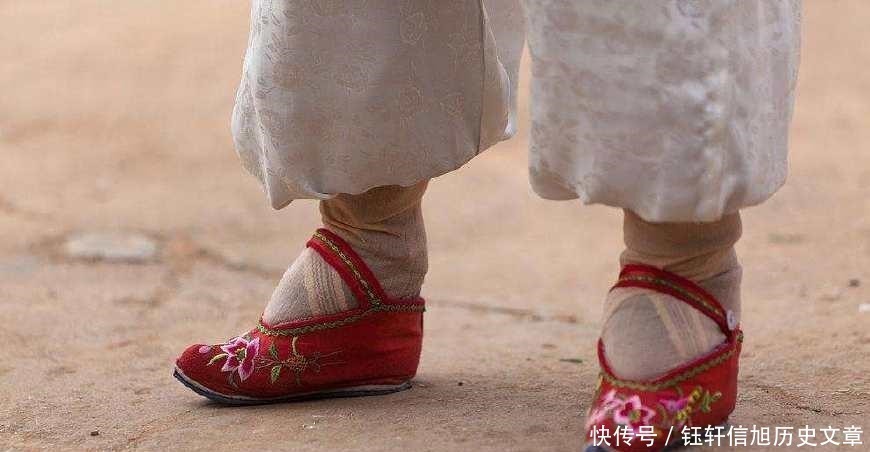 三寸金莲|古代女子缠足，过程如此痛苦，原来只是为了满足男人的私欲