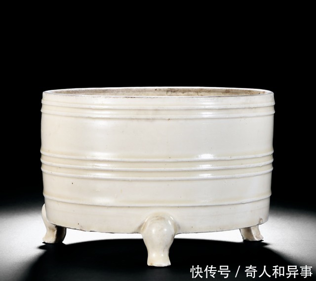 弦纹|中贸圣佳2021春拍重点推荐白釉旋剔弦纹尊!