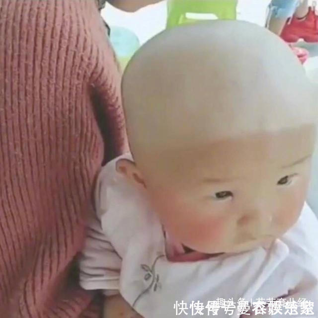 春天|宝妈带着孩子学车,半个月后孩子摘下帽子教练都笑喷