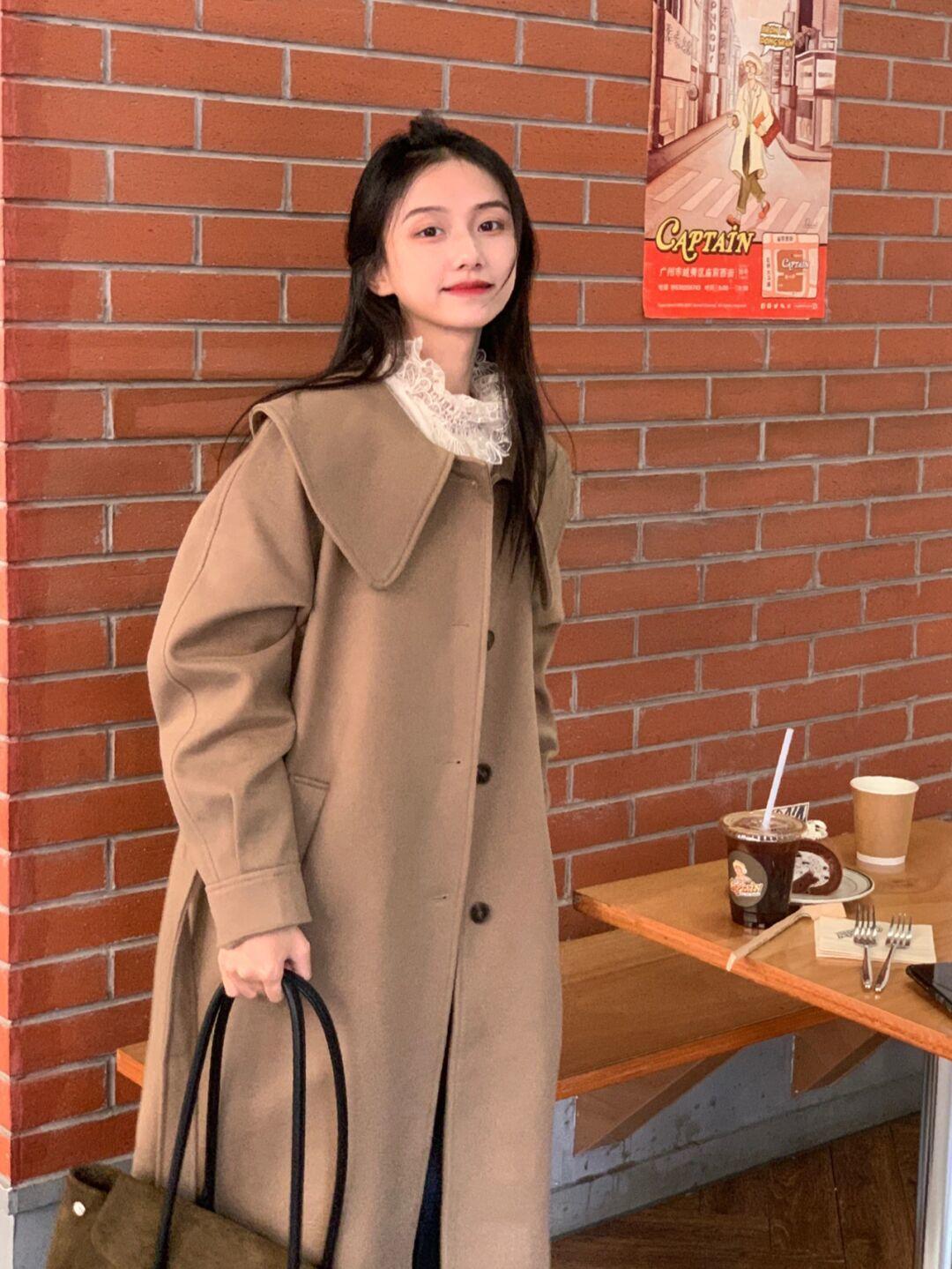 毛呢|冬天想要穿出高级感?一定要试一试灰色和粉色的搭配,高级又时尚!