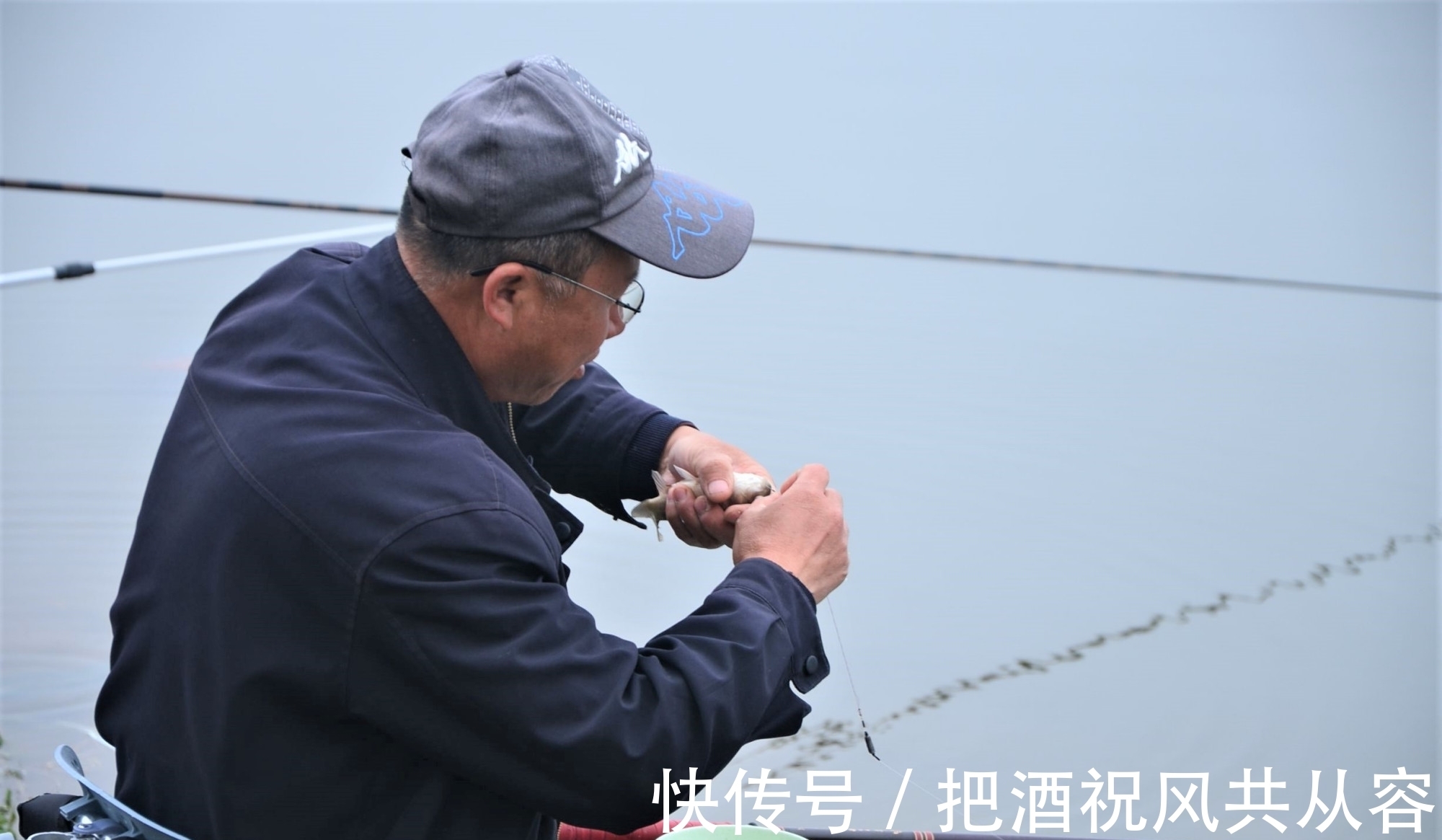 秋天钓鱼与夏季钓鱼有什么不同?通过这几方面的改变,不爆护都难