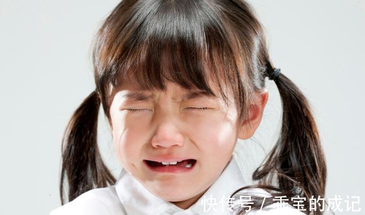 孩子|7岁女儿生病发烧,边哭边念叨着“洗衣机”,妈妈打开后“崩溃”