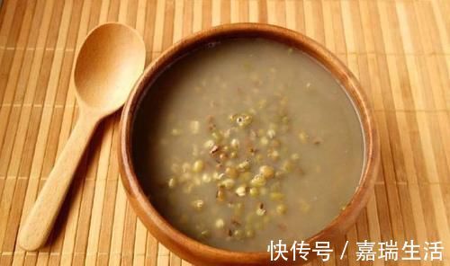 陈年豆|卖绿豆汤的大叔透露,掌握这3种方法和5个诀窍,10分钟就煮开花
