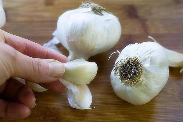 大蒜|患上高血压，经常吃大蒜是好是坏不懂来看答案吧