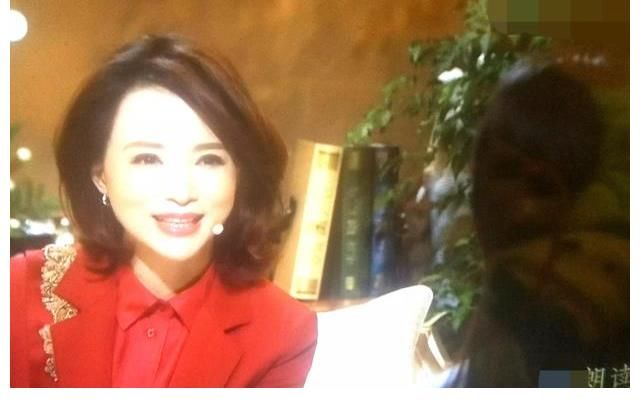 朗读者3第四期董卿相遇田径赛大满贯金牌选手刘虹