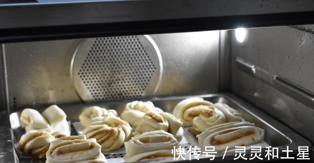 睡前蒸一锅，第二天早餐就有了，又香又软营养能量足，老少都爱吃！