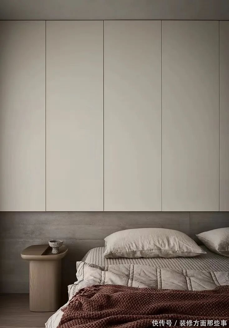 侘寂风混搭,造就美学盛宴,这个家有点儿时髦|198㎡大平层 | 主卧