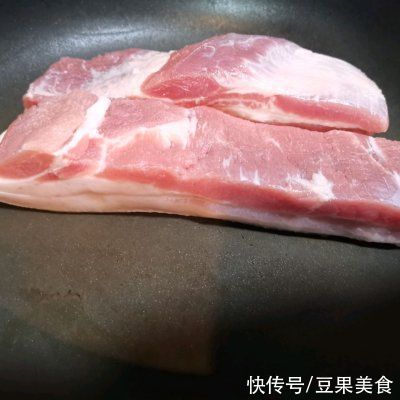 汤匙|告诉你3个诀窍，在家也能做出脆皮五花肉