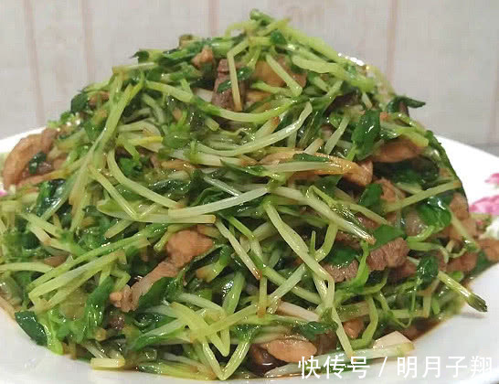 羡慕别人瘦,不妨多吃此菜,降火清肠排宿便,越来越瘦,小肚平坦