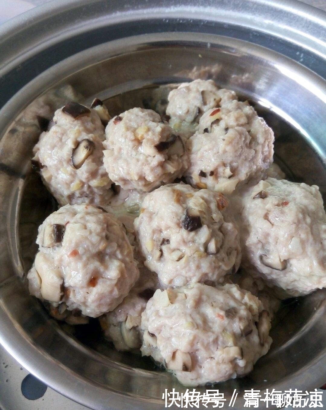 青菜|做丸子时,要记住这一步,丸子才不会散!
