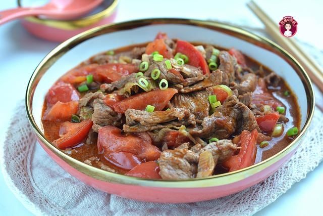 番茄|番茄牛肉饭早餐真豪横，10分钟轻松搞定，元气满满连午餐都有了