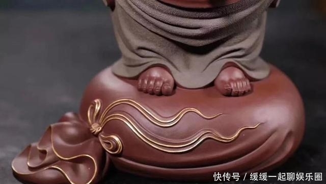 粉浆|有容乃大泥料:原矿紫泥粉浆尺寸:长27宽18高39 手工制作