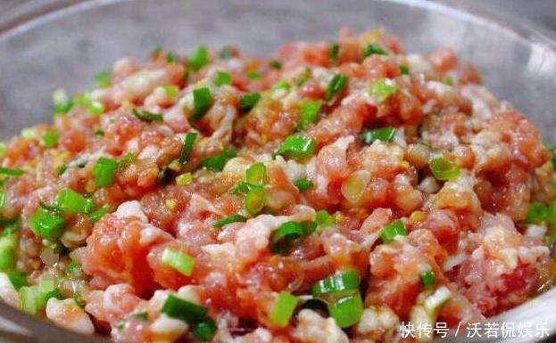 调料|饭店不外传的调饺子馅诀窍,没有复杂工序和调料,肉馅鲜嫩无腥味