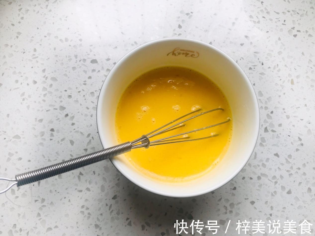 自制蛋奶小饼干,酥脆可口,一口一个,好吃到停不下来