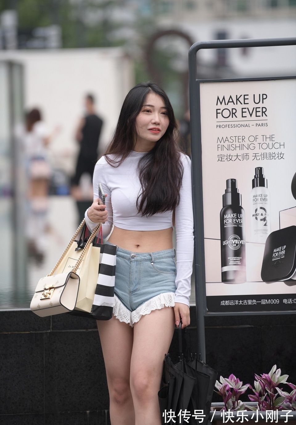 美女|充满活力的美女,尽管她有点微胖,但这不会影响她的时尚搭配