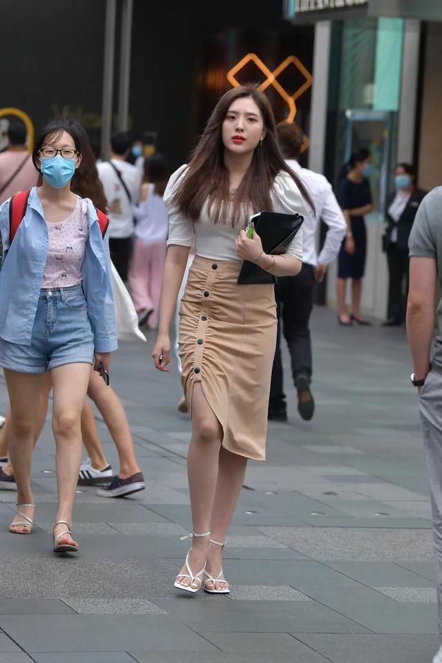 邻家|街拍:性感迷人的邻家少女